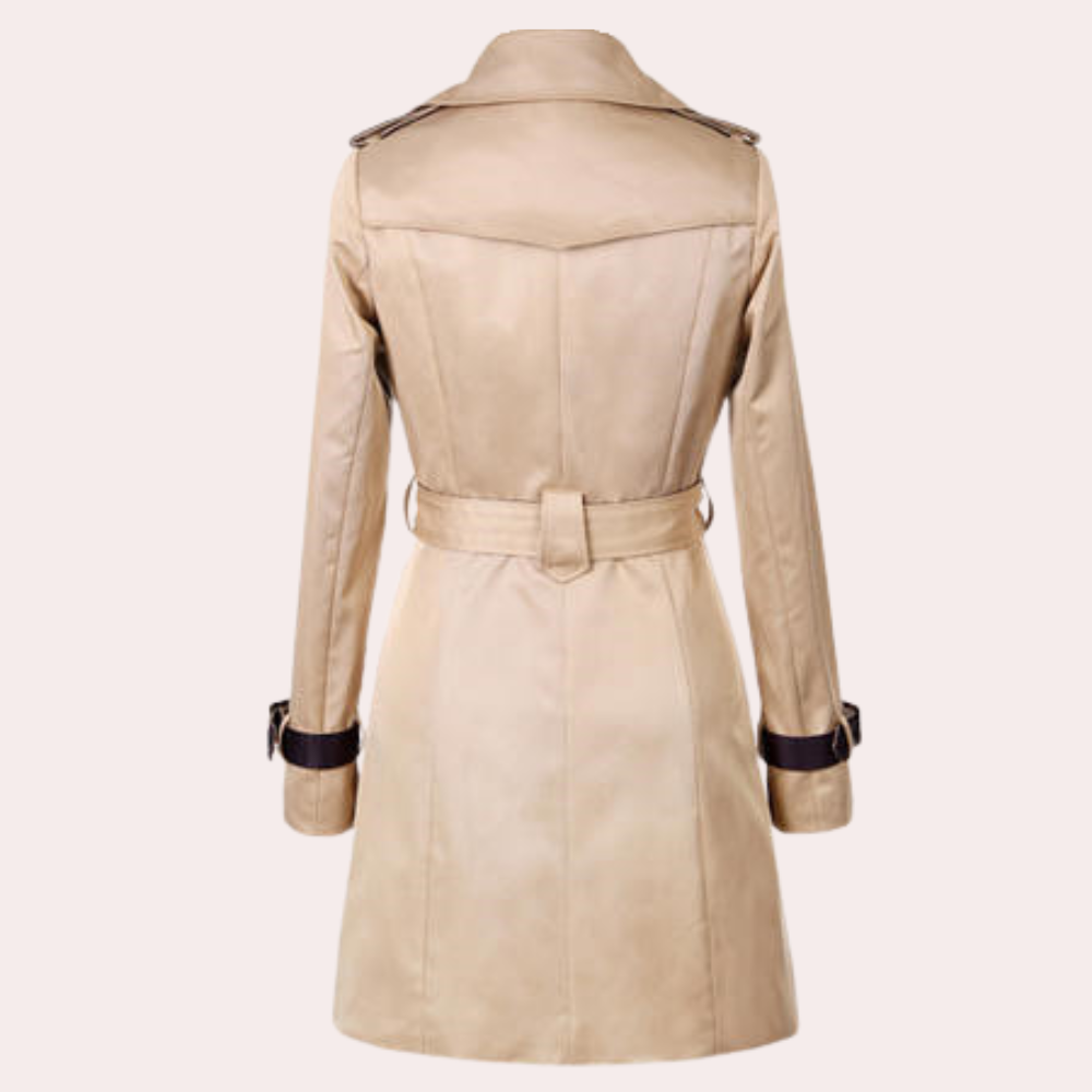 Trench da donna alla moda per un look chic